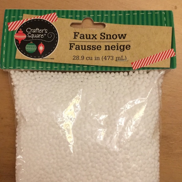 Free with bundle only!! New faux snow for crafters - Picture 2 of 2